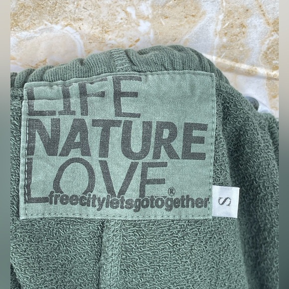 “Free City ‘FLOW’ French Terry Logo Sweatpants – Small, Olive Green - Picture 7 of 10